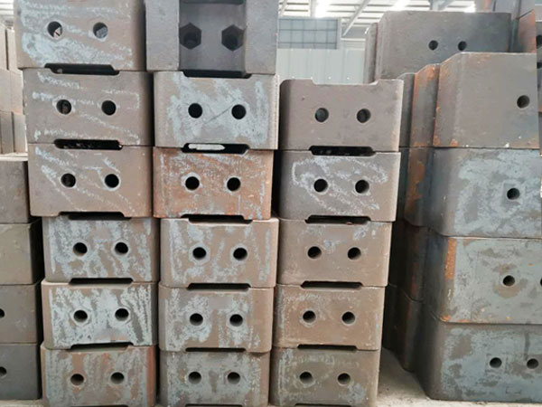  ��ɰ�C�N�^